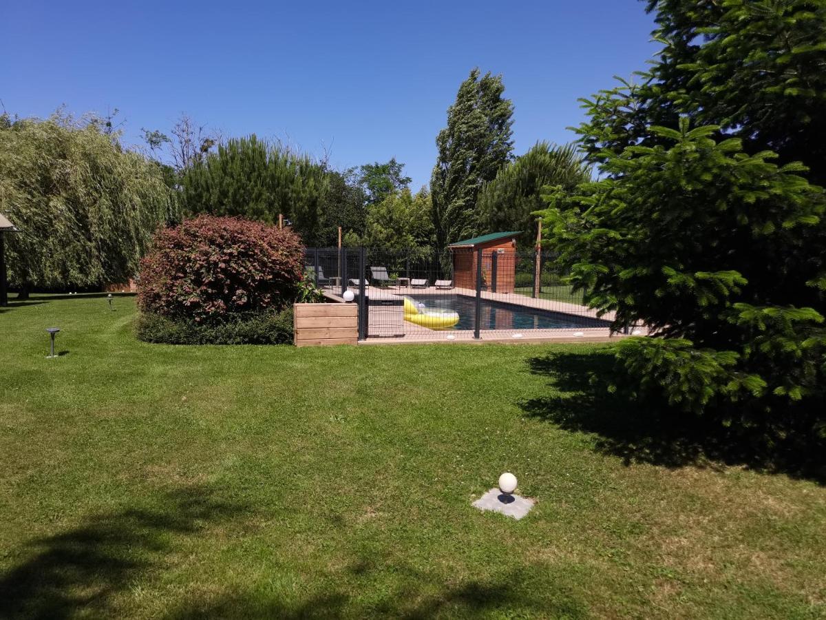 HeugasAu Petit Pedegouaty住宿加早餐旅馆 外观 照片