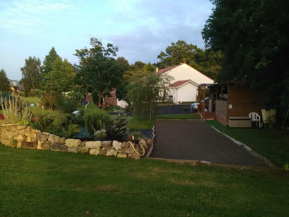 HeugasAu Petit Pedegouaty住宿加早餐旅馆 外观 照片